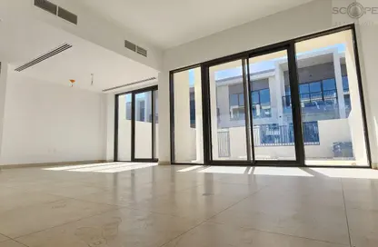 فيلا - 3 غرف نوم - 4 حمامات للايجار في شمس تاون هاوسيس - تاون سكوير - دبي