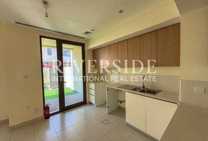 85732063 - Property Image 3