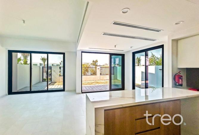 73854945 - Property Image 3