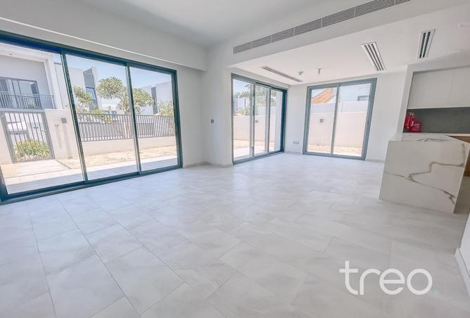 73854945 - Property Image 2