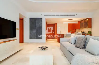 Apartment - 2 Bedrooms - 2 Bathrooms for sale in Ellington Beach House - Palm Jumeirah - Dubai