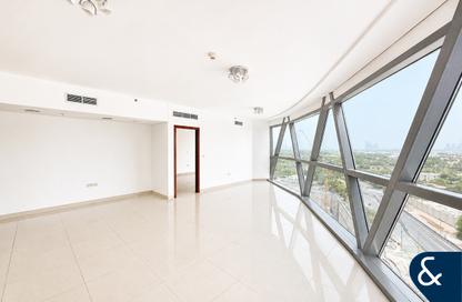 Apartment - 2 Bedrooms - 3 Bathrooms for rent in Park Towers - DIFC - Dubai