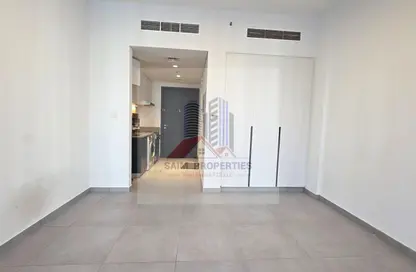 شقة - 1 حمام للبيع في ذا لينك - إيست فييليدج - الجادة - الشارقة