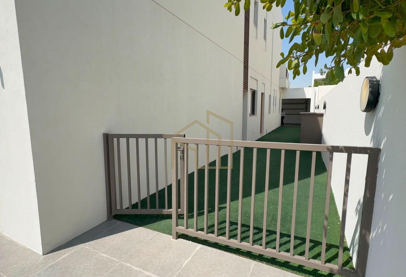 Vacant 4BR | Modern Arabic | Prime Internal photo 11