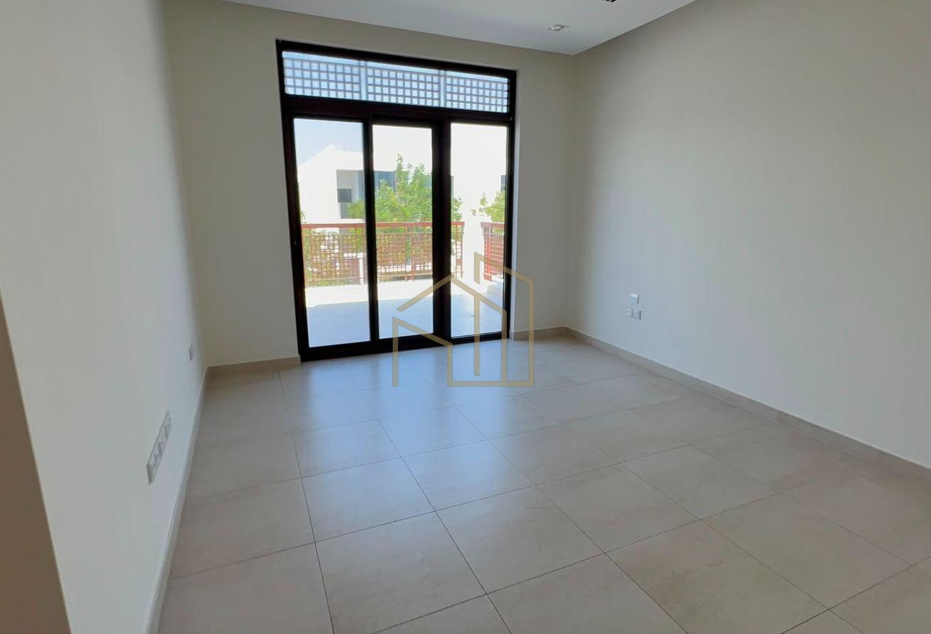Vacant 4BR | Modern Arabic | Prime Internal photo 14