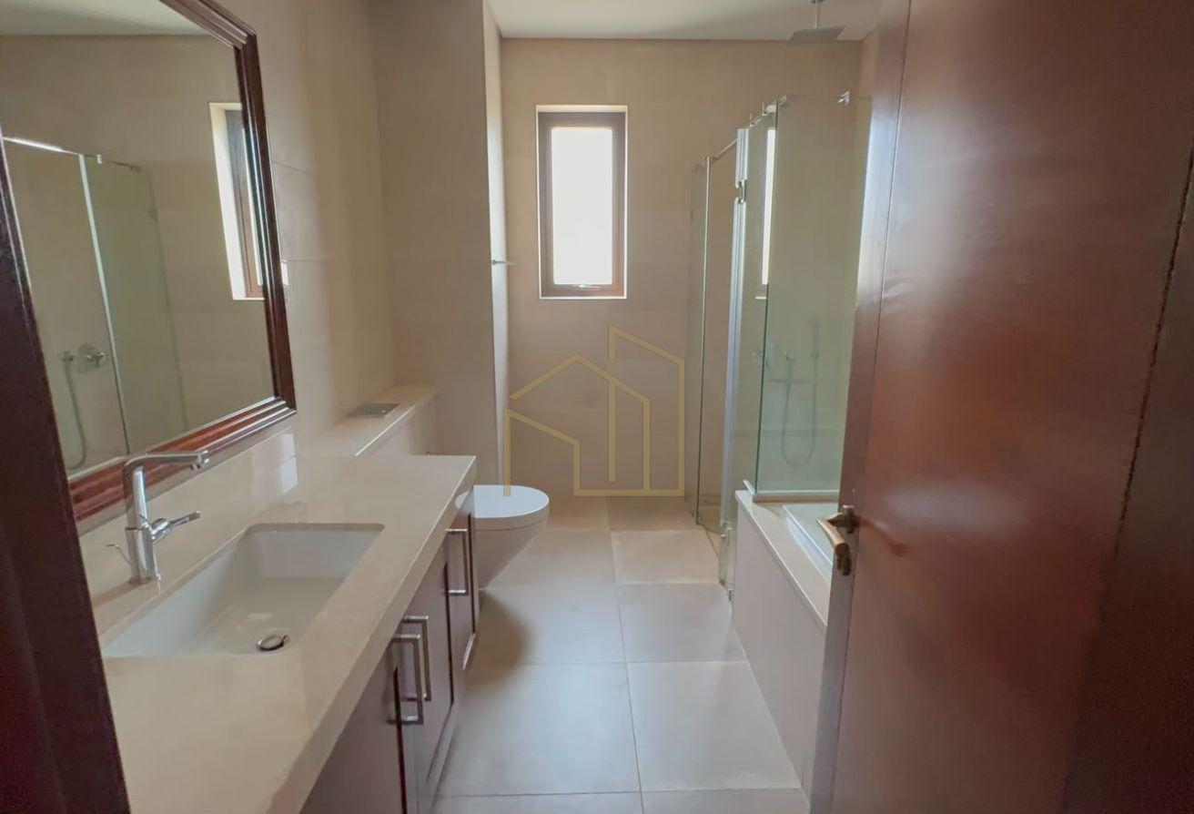 Vacant 4BR | Modern Arabic | Prime Internal photo 13