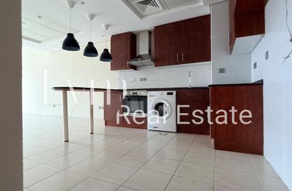 Apartment - 1 Bedroom - 2 Bathrooms for rent in Lake View Tower - JLT Cluster B - Jumeirah Lake Towers - Dubai Apartment - 1 Bedroom - 2 Bathrooms for rent in Lake View Tower - JLT Cluster B - Jumeirah Lake Towers - Dubai