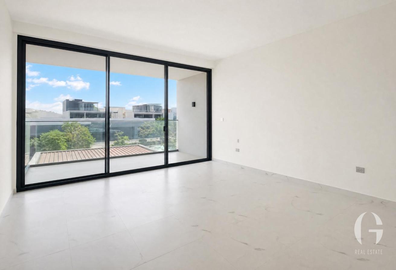 5BR | Park Backing | Prime Location | Luxurious photo 14