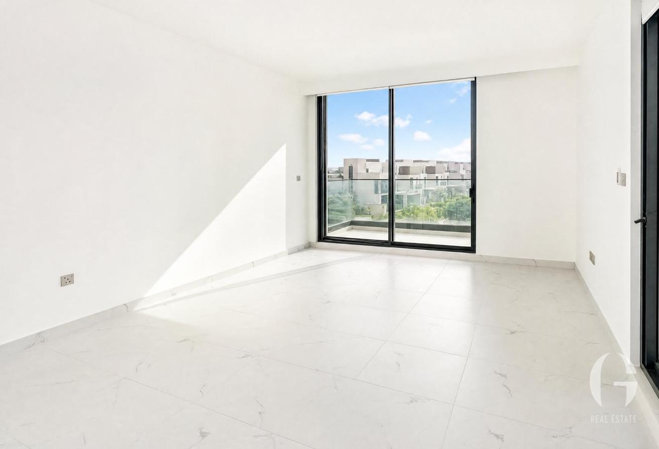 5BR | Park Backing | Prime Location | Luxurious photo 9