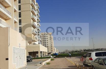 Apartment - 1 Bedroom - 1 Bathroom for sale in Mazaya 1 - Queue Point - Liwan - Dubai