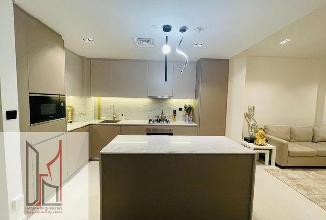 BRAND NEW LUXURY 1 BRl PRIVATE POOLl READY TO MOVE photo 3