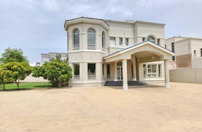 Villa - 4 Bedrooms - 6 Bathrooms for rent in Nad Al Sheba 4 - Nad Al Sheba - Dubai