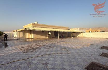 Villa - 3 Bedrooms - 2 Bathrooms for rent in Julfar - Ras Al Khaimah