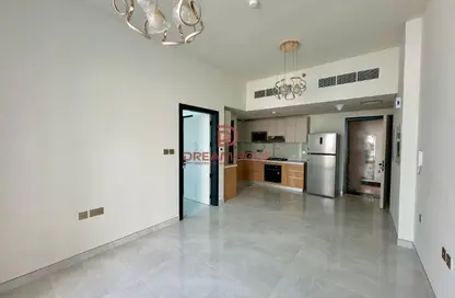 شقة - غرفة نوم - 1 حمام للايجار في سكايز من دانوب - ارجان - دبي