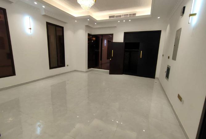 56158327 - Property Image 3