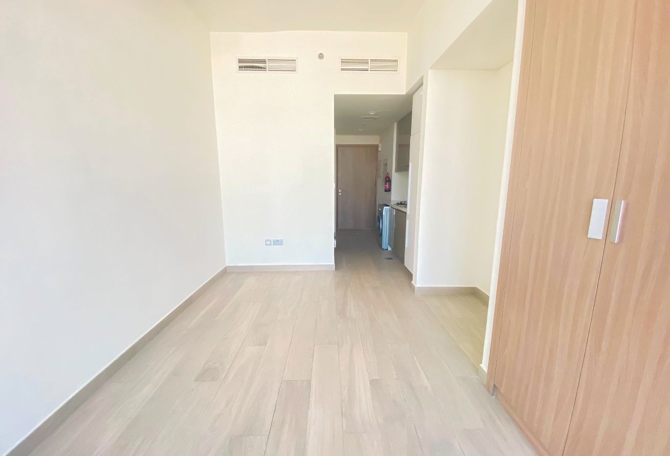 Chiller Free | High Floor  | Open View