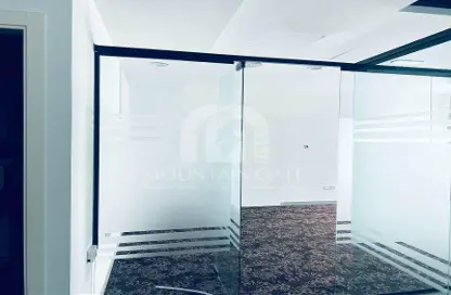 مكتب - استوديو - 1 حمام للايجار في خليج آيريس - الخليج التجاري - دبي