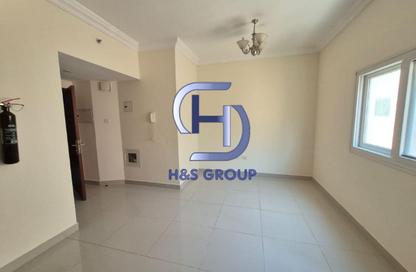 Apartment - Studio - 1 Bathroom for rent in Muwailih Building - Muwaileh - Sharjah