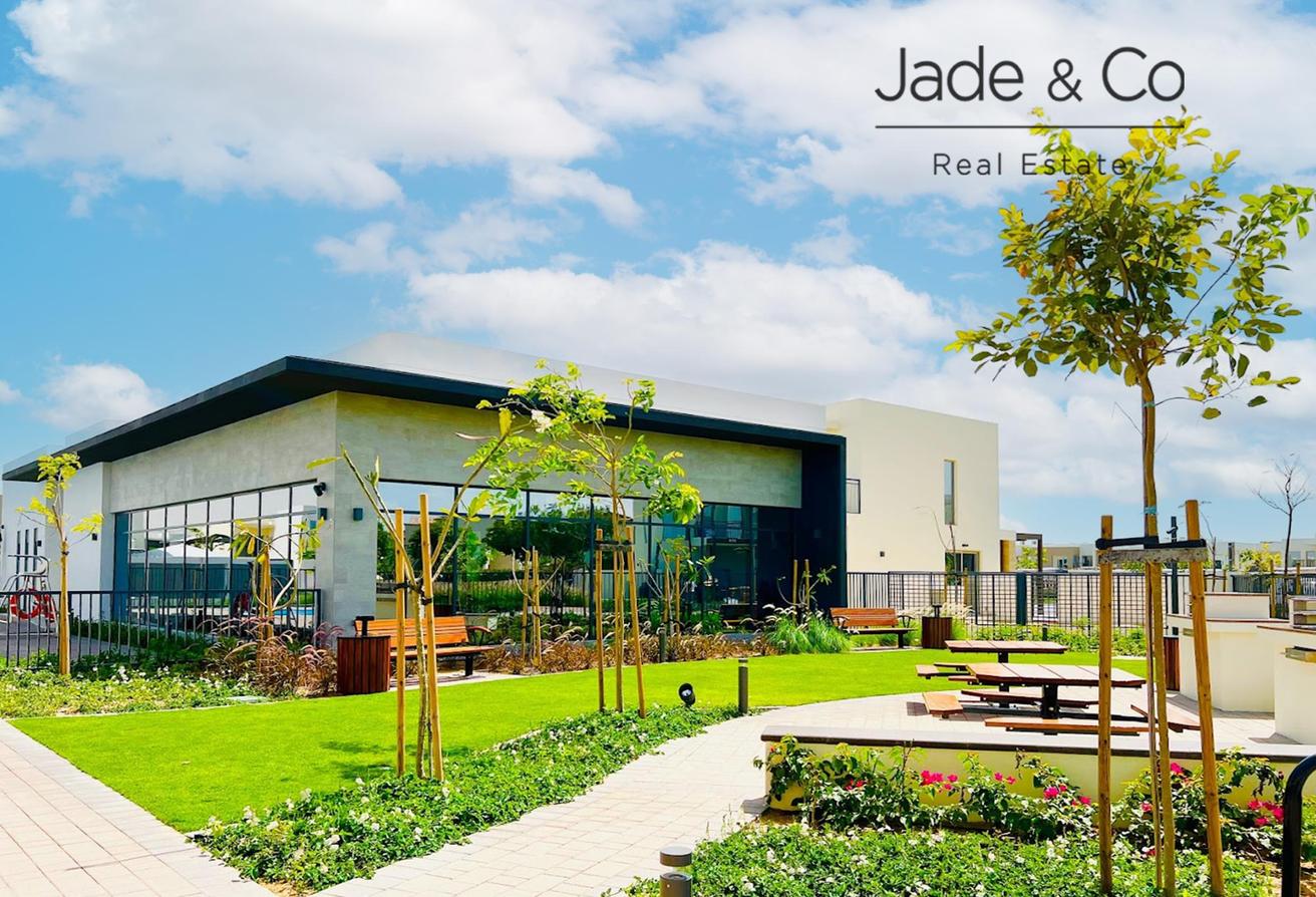 Community Expert | Available Now | Prime Location photo 19