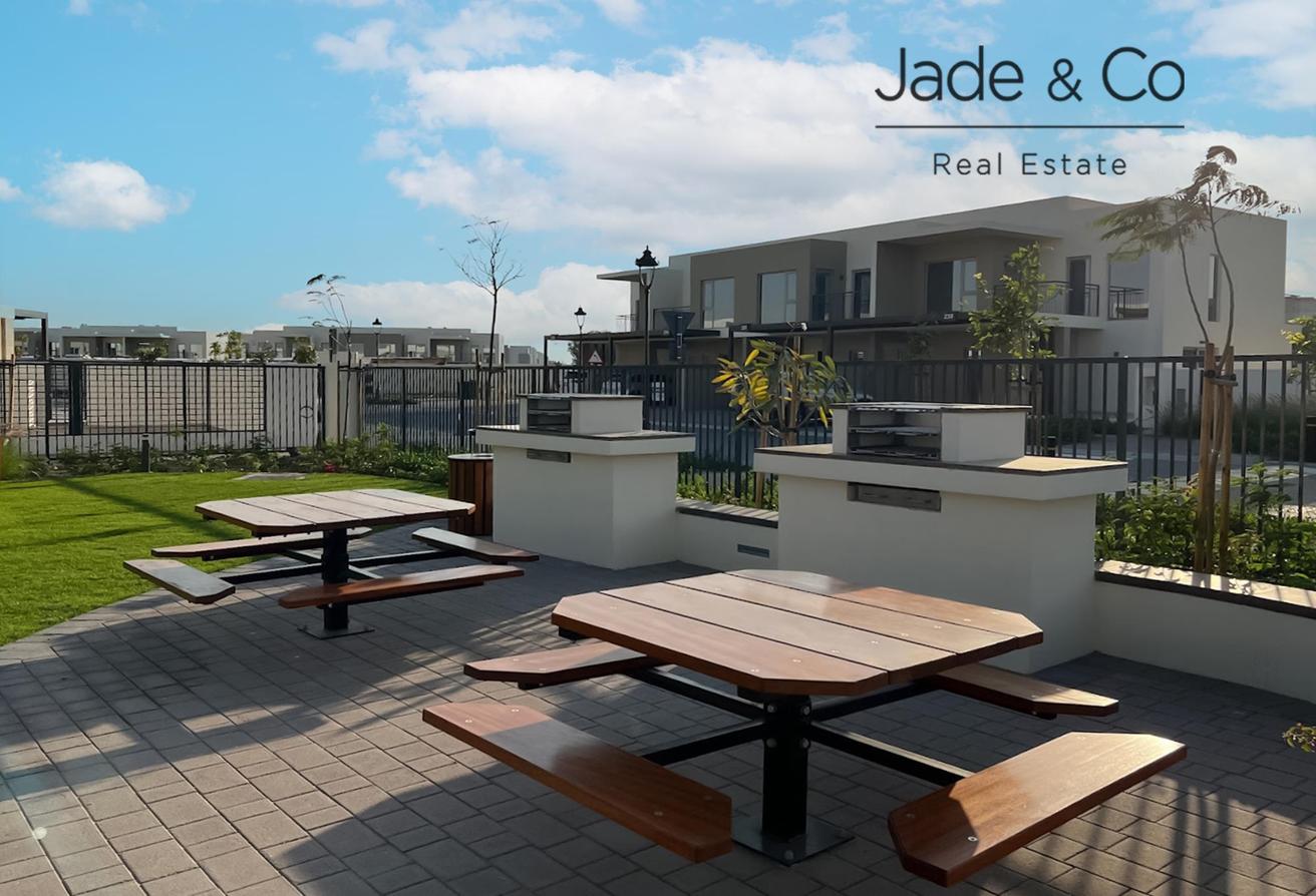 Community Expert | Available Now | Prime Location photo 17