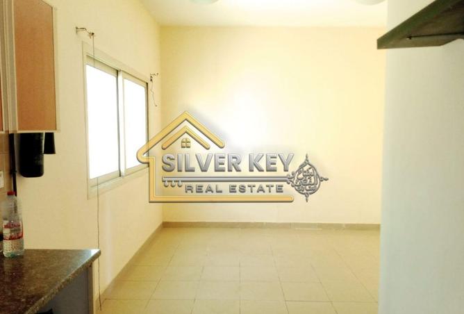 72304615 - Property Main Image