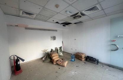 Shop - Studio for rent in Al Majaz 3 - Al Majaz - Sharjah