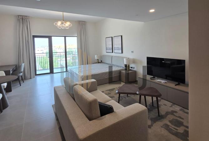 Fully Furnished Studio | Water World View | Prime