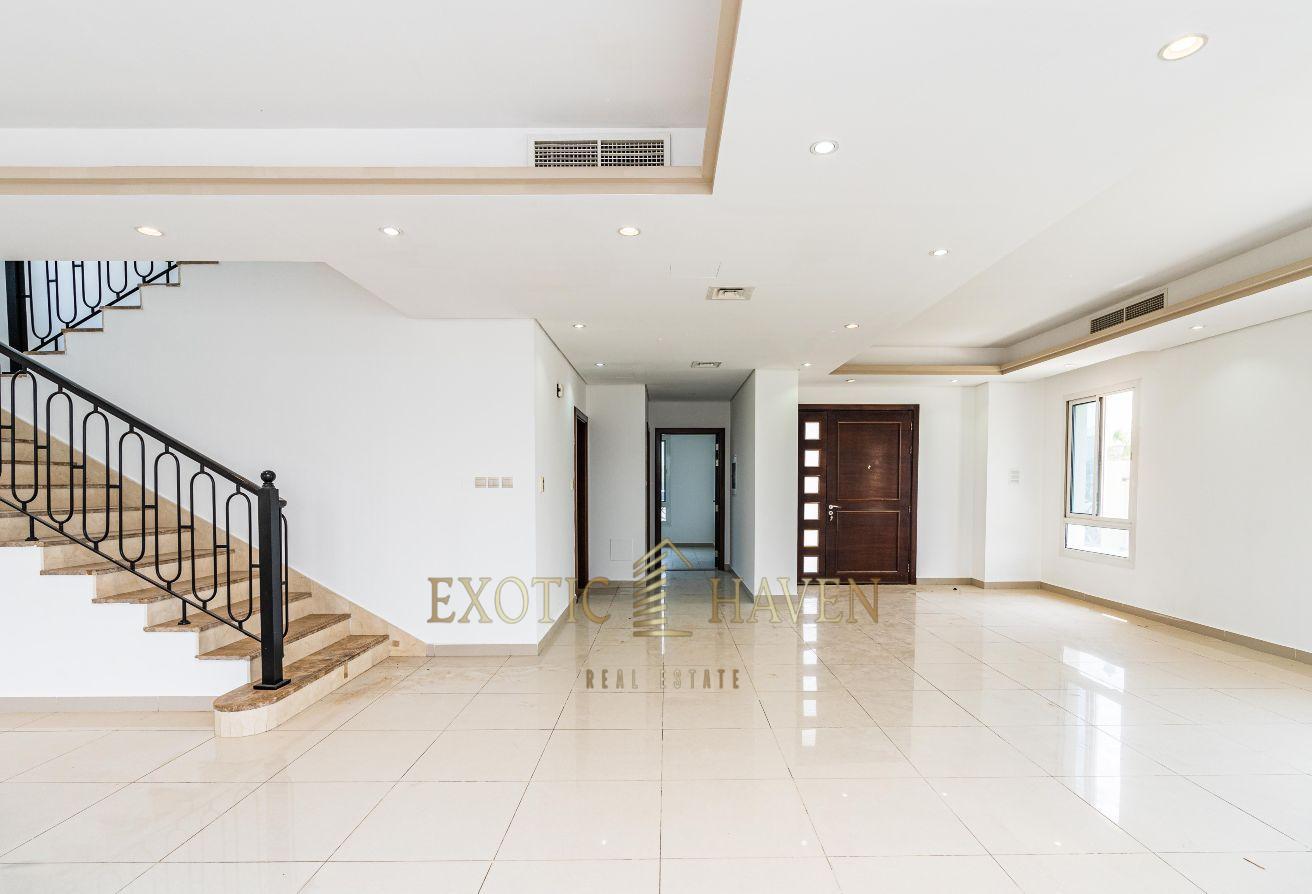Spacious Plot | Contemporary | Well Maintained photo 4