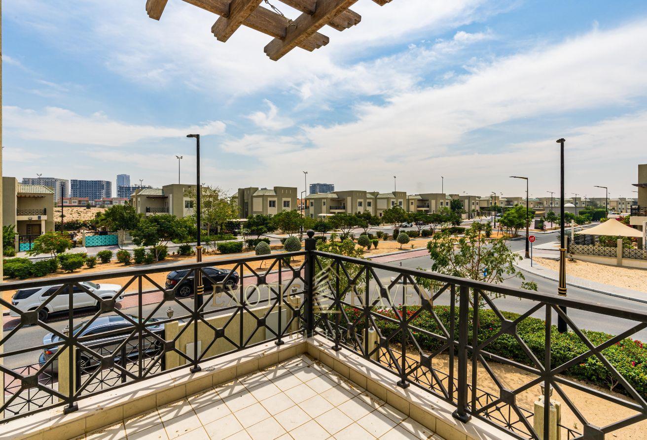 Spacious Plot | Contemporary | Well Maintained photo 28