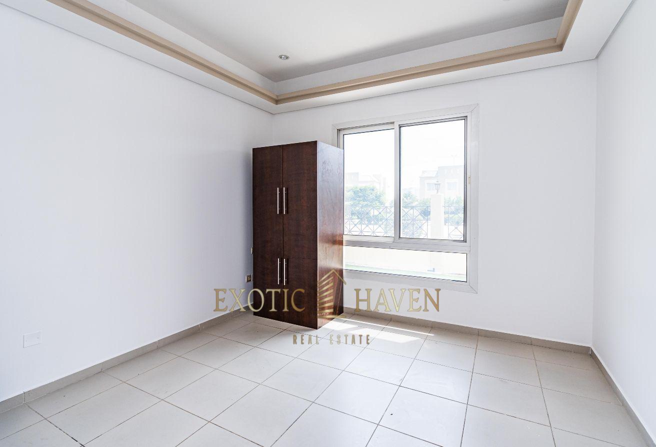 Spacious Plot | Contemporary | Well Maintained photo 8
