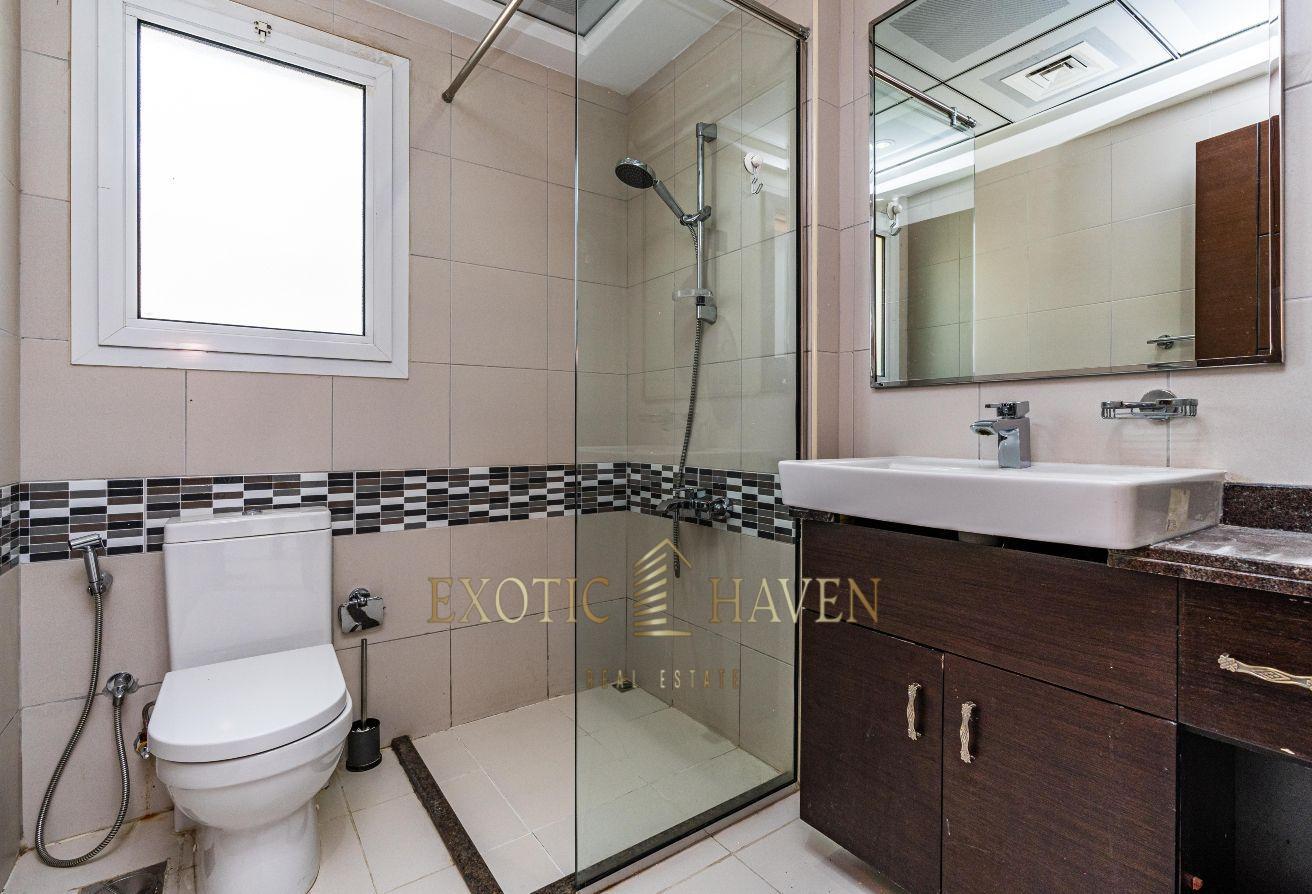 Spacious Plot | Contemporary | Well Maintained photo 18
