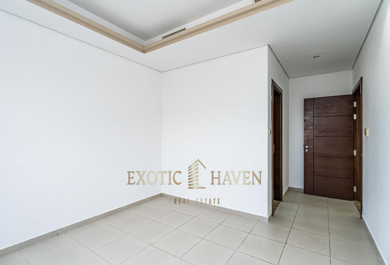 Spacious Plot | Contemporary | Well Maintained photo 17