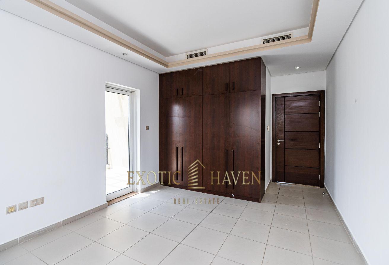 Spacious Plot | Contemporary | Well Maintained photo 26