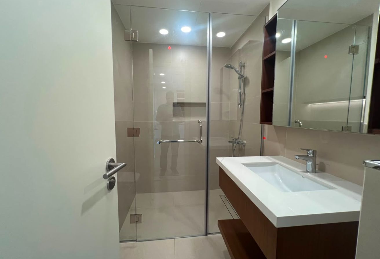 1 bedroom apartment in The Mayfair, Town Square: 5