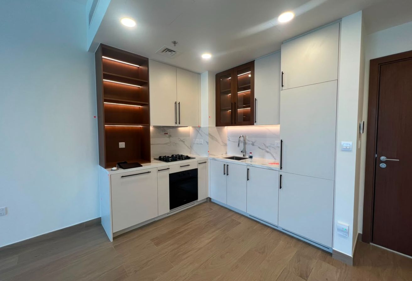 1 bedroom apartment in The Mayfair, Town Square: 12