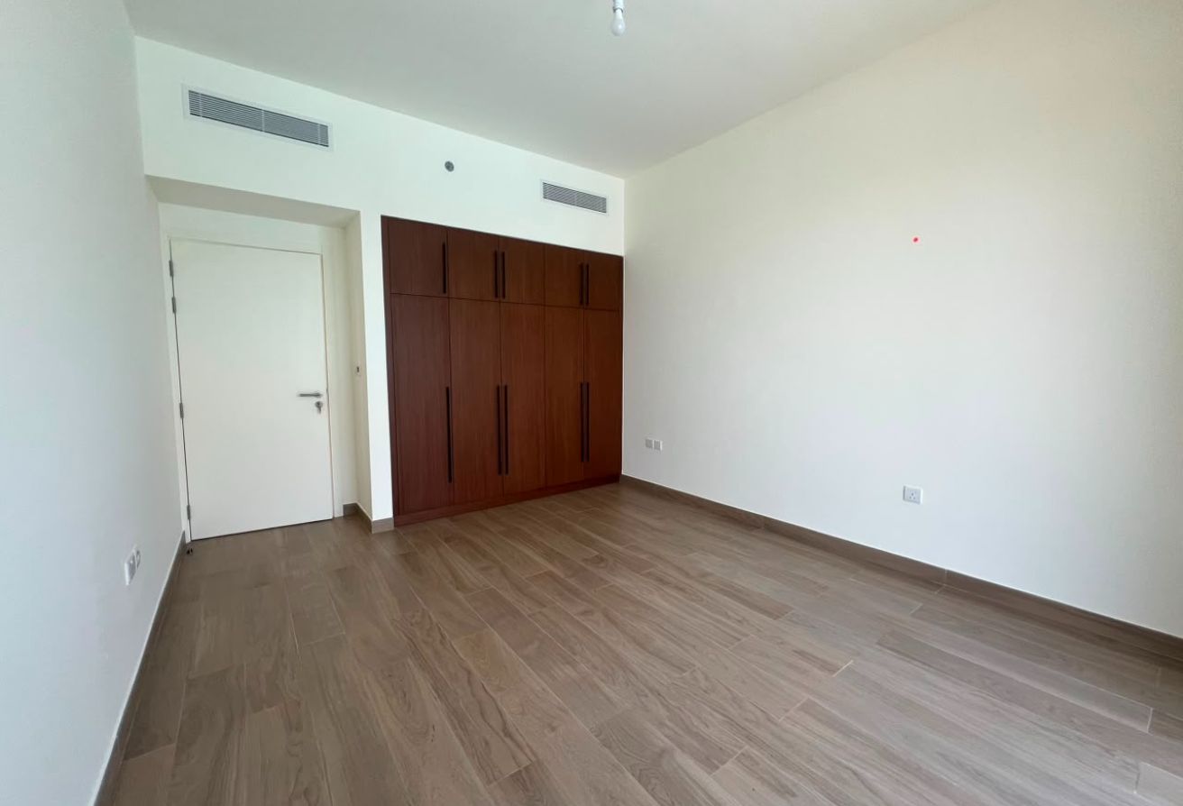 1 bedroom apartment in The Mayfair, Town Square: 7