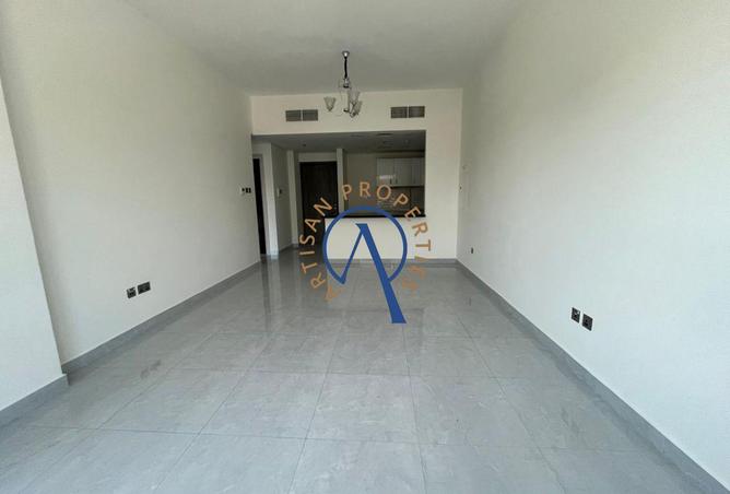 103693854 - Property Image 2