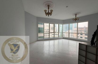 Apartment - 1 Bedroom - 2 Bathrooms for rent in Al Majaz 3 - Al Majaz - Sharjah Apartment - 1 Bedroom - 2 Bathrooms for rent in Al Majaz 3 - Al Majaz - Sharjah