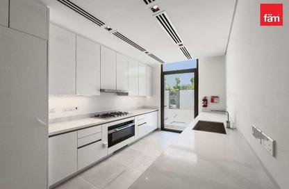 Villa - 4 - 5 for sale in Opal Gardens - District 11 - Mohammed Bin Rashid City - Dubai