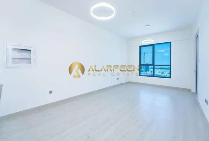 135607196 - Property Main Image