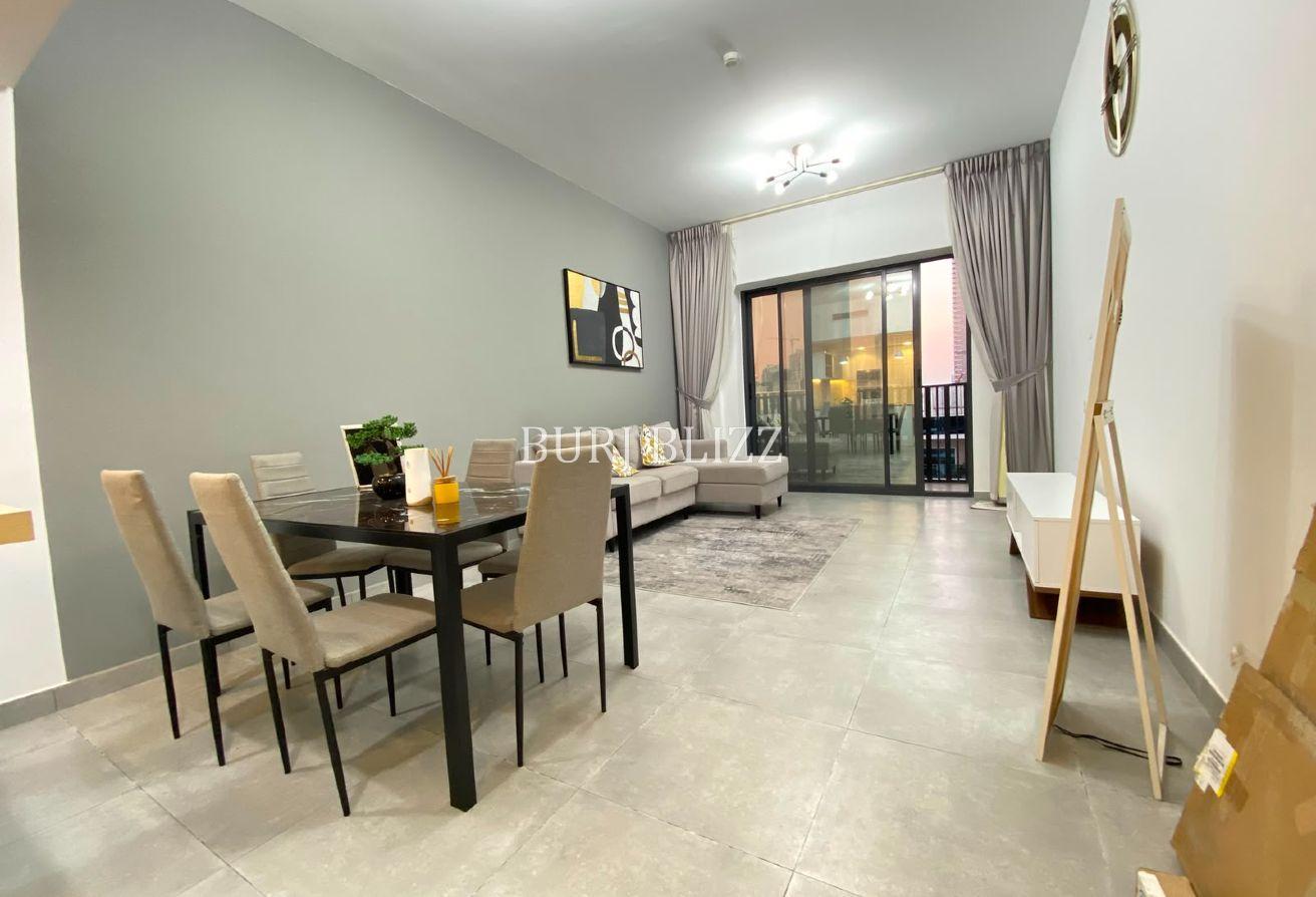 Modern Elegance | 1BR+Study | Pool View photo 4