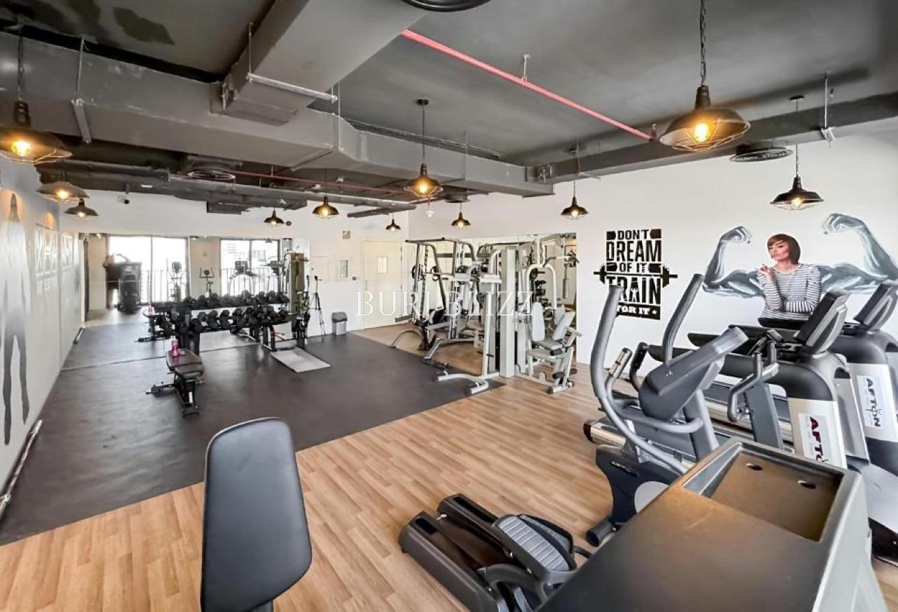 Modern Elegance | 1BR+Study | Pool View photo 15