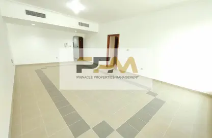 Apartment - 2 Bedrooms - 2 Bathrooms for rent in Hamdan Street - Abu Dhabi
