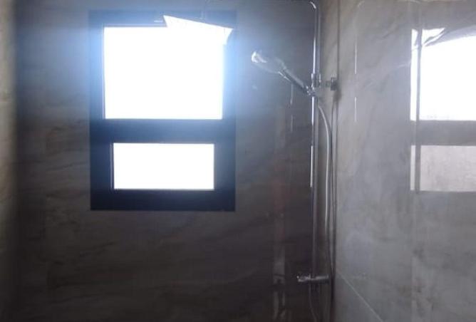 54398737 - صورة العقار 3