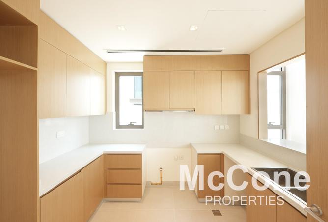 74240721 - Property Image 3