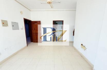 Apartment - 1 - 1 for rent in Fire Station Road - Muwaileh - Sharjah