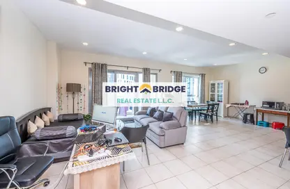 شقة - غرفة نوم - 1 حمام للايجار في L برج - الأبراج الإدارية - الخليج التجاري - دبي