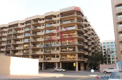 Apartment - 3 Bedrooms - 2 Bathrooms for rent in Golden Sands 1 - Al Mankhool - Bur Dubai - Dubai
