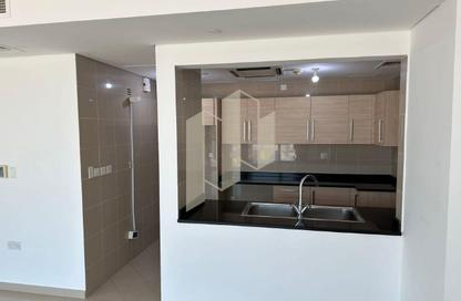 Apartment - 1 Bedroom - 2 Bathrooms for rent in RAK Tower - Marina Square - Al Reem Island - Abu Dhabi Apartment - 1 Bedroom - 2 Bathrooms for rent in RAK Tower - Marina Square - Al Reem Island - Abu Dhabi