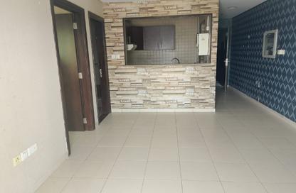 Apartment - 1 Bedroom - 2 Bathrooms for rent in Mazaya 29 - Queue Point - Liwan - Dubai